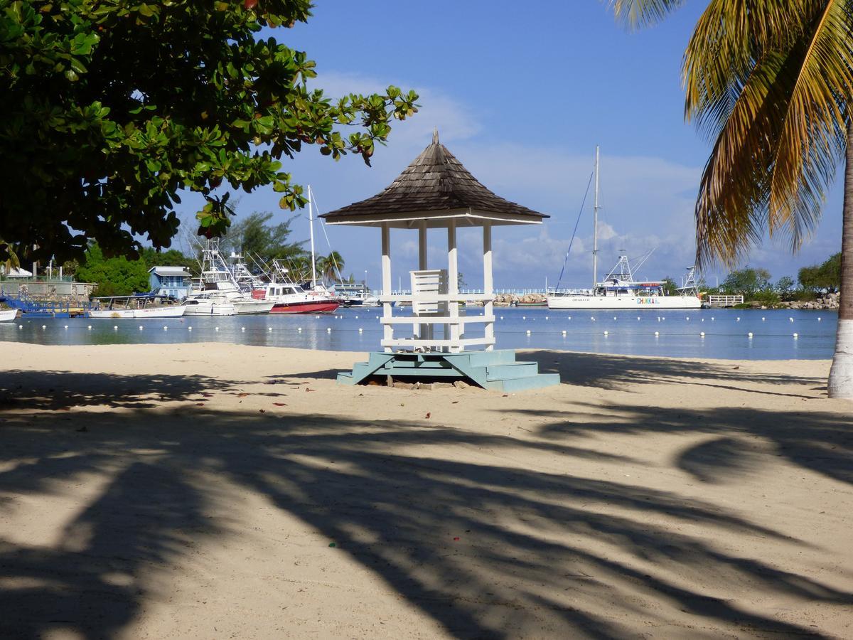 Beach One Bedroom Suite A20 Ocho Rios Eksteriør billede